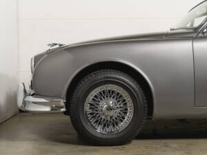 Image 14/34 de Jaguar Mk II 3.4 (1965)