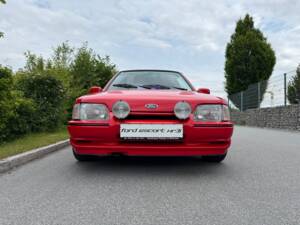 Image 3/49 of Ford Escort XR3i (1990)