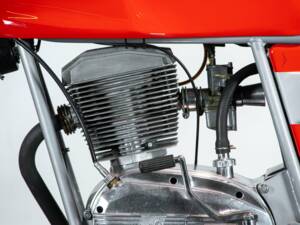 Image 31/50 of MV Agusta DUMMY (1980)