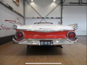 Image 25/31 of Ford Fairlane Skyliner (1959)