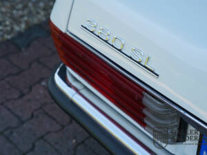 Image 46/50 of Mercedes-Benz 380 SL (1982)