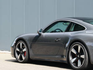 Image 19/43 de Porsche 911 Carrera S &quot;50 Jahre 911&quot; (2013)