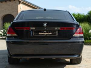Image 8/50 of BMW 750iL (2001)