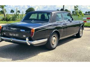 Image 13/49 of Rolls-Royce Corniche (1975)