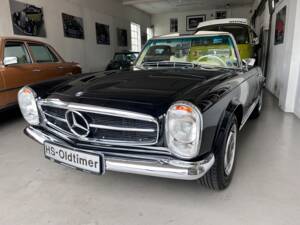 Image 3/34 of Mercedes-Benz 280 SL (1969)