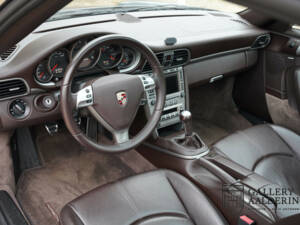 Image 43/50 of Porsche 911 Targa 4 (2007)