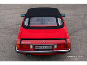 Immagine 17/28 di Mercedes-Benz 500 SL (1984)