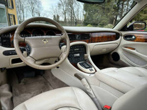 Bild 34/96 von Daimler Super V8 (1997)