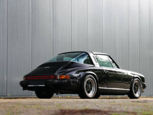 Image 7/67 de Porsche 911 2.7 S (1977)