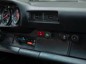 Image 30/50 of Porsche 911 Carrera 3.0 (1977)