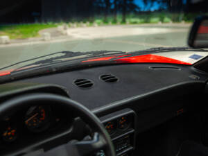 Image 70/95 of Ferrari 328 GTS (1988)