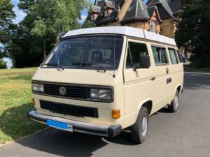 Immagine 1/4 di Volkswagen T3 Westfalia 1.9 (1983)