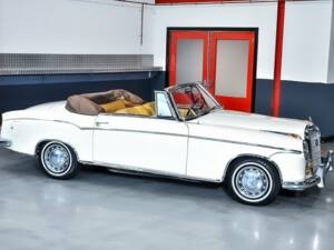 Bild 6/7 von Mercedes-Benz 220 S Cabriolet (1958)