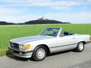 Immagine 1/37 di Mercedes-Benz 450 SL (1978)