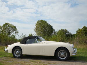 Afbeelding 32/58 van Jaguar XK 150 3.4 S OTS (1958)