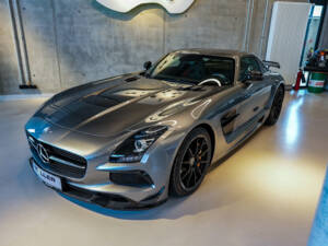 Image 1/37 of Mercedes-Benz SLS AMG Black Series (2014)