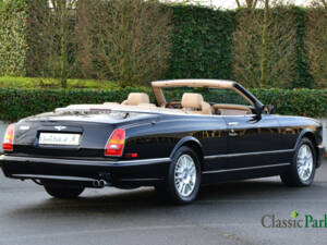 Image 3/50 of Bentley Azure (1997)