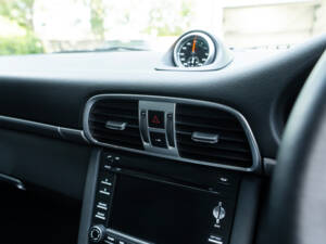 Imagen 32/51 de Porsche 911 Carrera 4 GTS (2012)