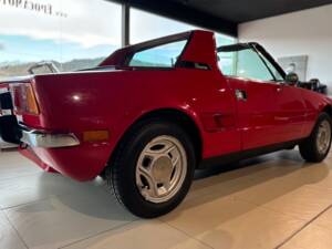 Image 13/28 of FIAT X 1&#x2F;9 (1990)