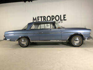 Image 2/36 of Mercedes-Benz 300 SE (1963)