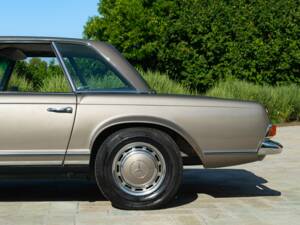 Immagine 38/50 di Mercedes-Benz 280 SL (1969)