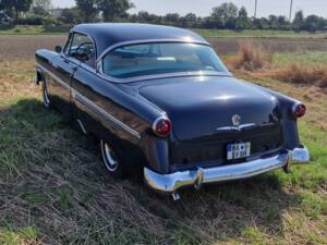 Image 44/74 of Ford Crestline Victoria (1954)