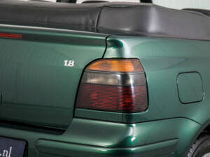 Bild 31/50 von Volkswagen Golf III Cabrio 1.8 (1998)