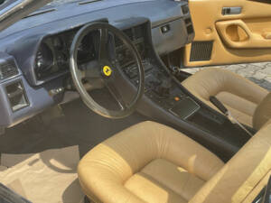 Bild 4/5 von Ferrari 400i (1984)