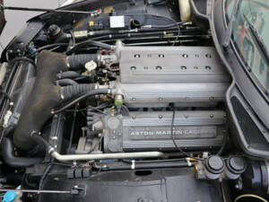 Image 39/44 of Aston Martin Virage Volante (1993)