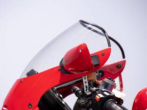 Image 39/49 of Ducati DUMMY (1990)