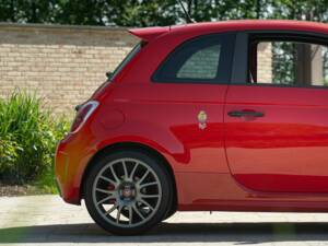 Image 13/50 de Abarth 695 «Tributo Ferrari» (2010)