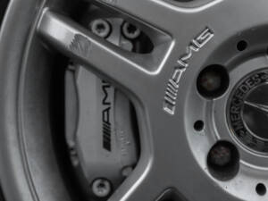 Image 11/26 of Mercedes-Benz C 32 AMG T (2002)