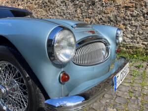 Image 9/40 of Austin-Healey 3000 Mk II (BJ7) (1963)