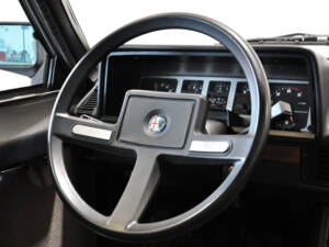 Imagen 27/40 de Alfa Romeo Alfa 6 - 2.0 (1986)