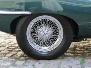 Bild 22/50 von Jaguar E-Type 4.2 (1965)