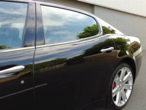 Bild 31/98 von Maserati Quattroporte S 4.7 (2010)