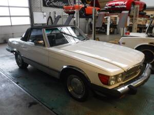 Image 13/49 de Mercedes-Benz 380 SL (1981)