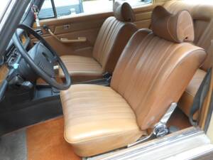 Image 9/20 of Mercedes-Benz 280 C (1973)