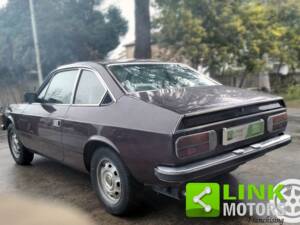 Image 7/10 de Lancia Beta Coupe 1300 (1979)