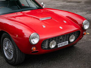 Image 8/24 of Ferrari 250 GT SWB Berlinetta (1998)