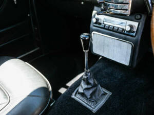 Afbeelding 32/47 van Aston Martin DB 6 Vantage (1966)
