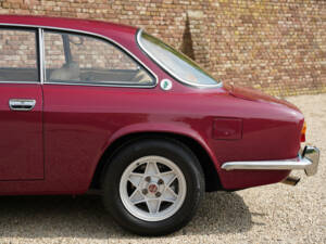 Afbeelding 16/50 van Alfa Romeo 2000 GTV (1971)
