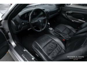 Image 4/28 of Porsche 911 Carrera (2000)