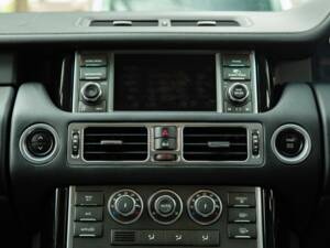 Image 27/32 of Land Rover Range Rover Westminster TDV8 (2012)