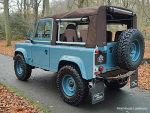 Image 3/25 of Land Rover Defender 90 (1997)