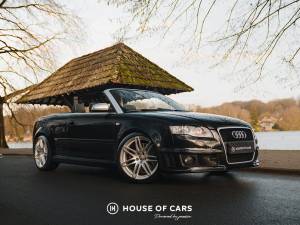 Image 2/39 of Audi RS4 Convertible (2008)