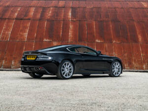 Image 8/36 of Aston Martin DBS (2008)