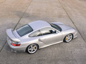 Image 5/36 of Porsche 911 GT2 (2003)