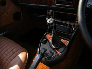 Image 24/47 of Triumph Stag (1975)