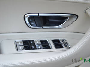 Image 16/50 of Bentley Continental GT (2005)